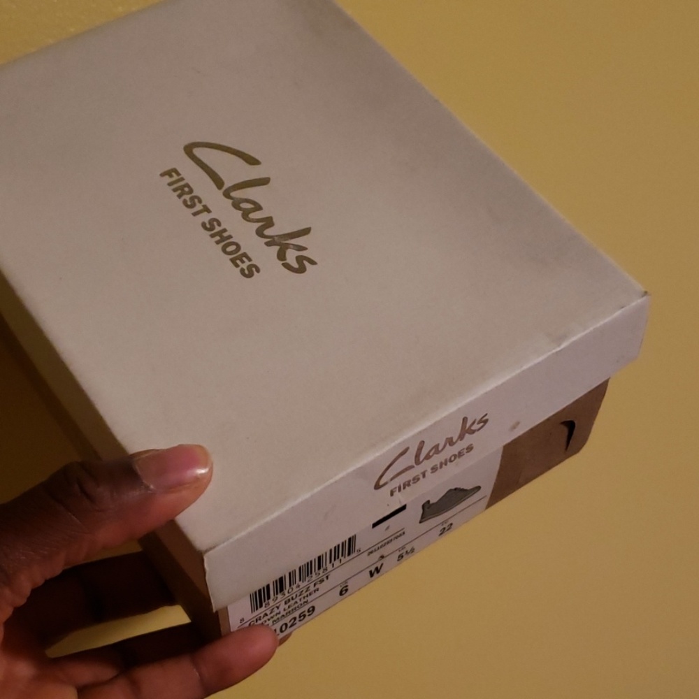 Clarks - Picture 5 of 5